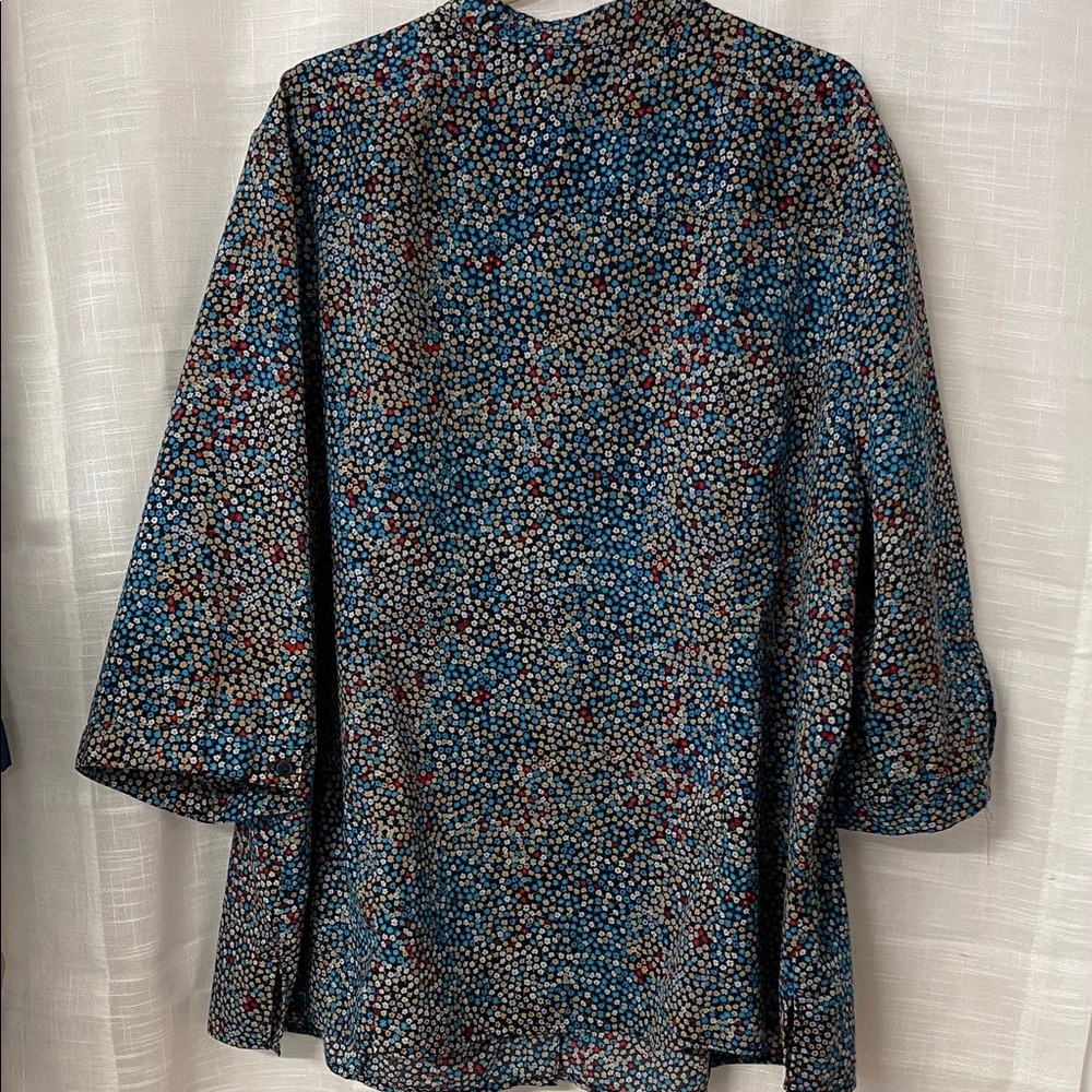 Catherines 2X Floral Blue Women's Top Maggie Barnes plus size blouse button-down - Picture 2 of 6